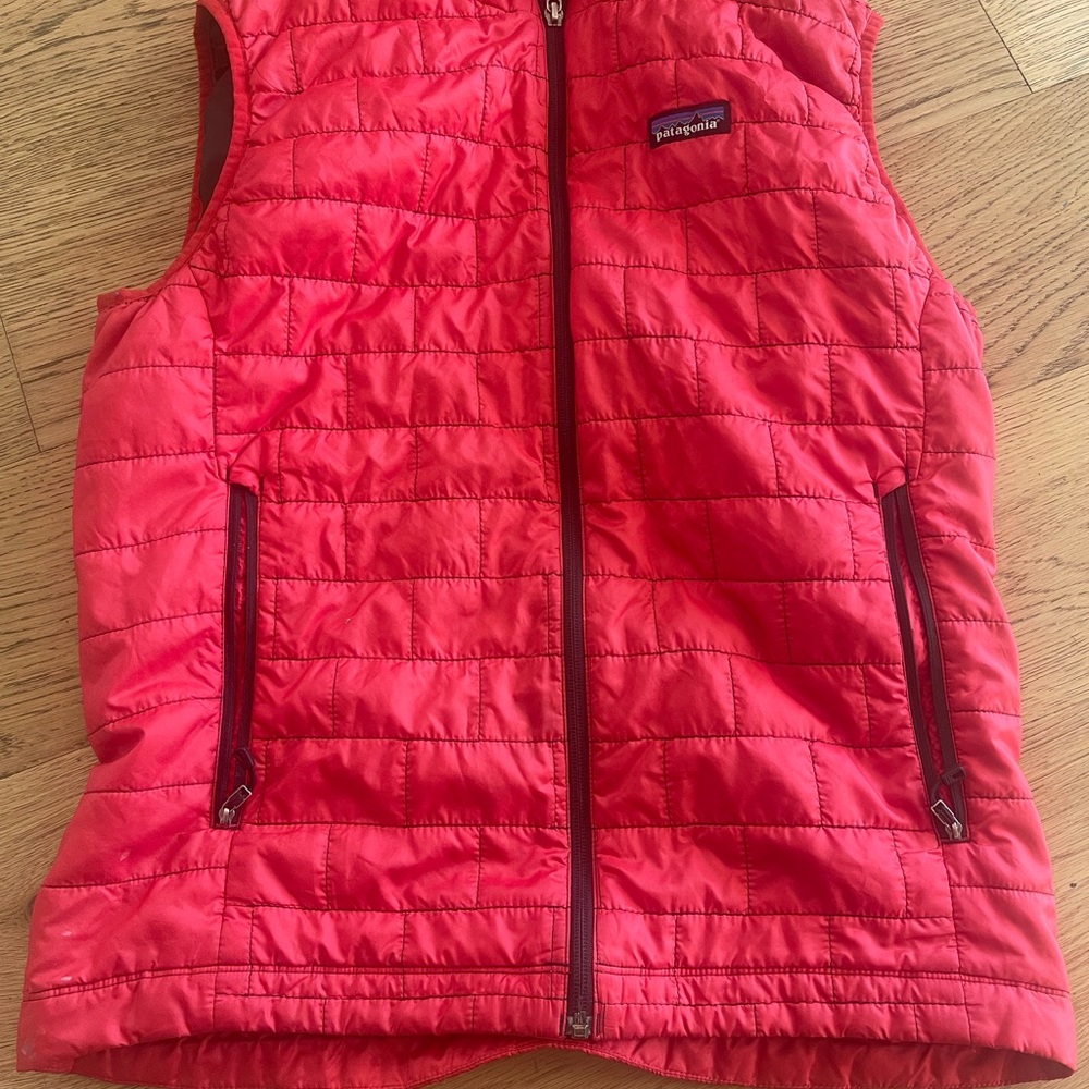 Patagonia Men’s nano puff. AS IS